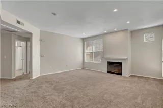 Photo #3: 2768111 Listing