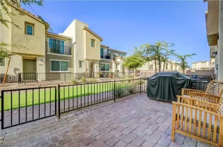 Photo #6: 2768120 Listing