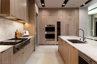 Photo #1: 2768151 Listing