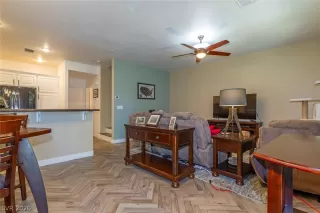 Photo #3: 2768182 Listing 