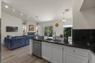 Photo #5: 2768190 Listing 