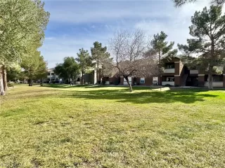 Photo #3: 2768200 Listing 