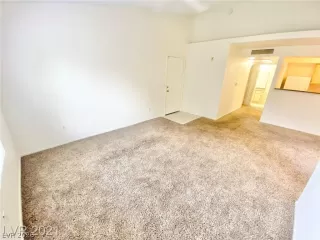 Photo #5: 2768200 Listing 