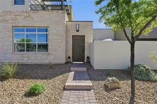 Photo #4: 2768239 Listing