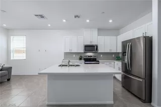 Photo #4: 2768244 Listing 