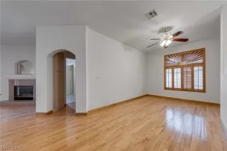 Photo #5: 2768280 Listing 