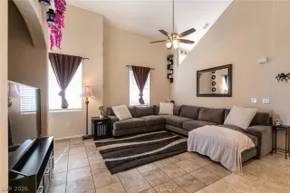 Photo #5: 2768285 Listing