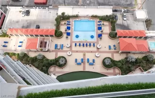 Photo #2: 2768318 Listing