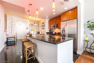 Photo #6: 2768318 Listing