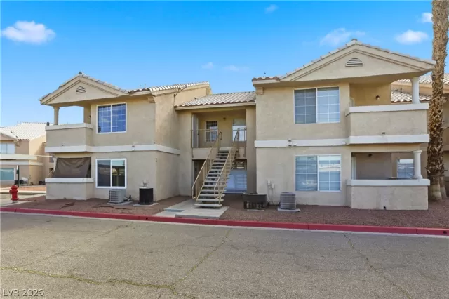 MLS: 2768351 Condo For Sale