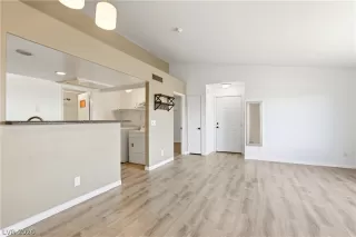 Photo #6: 2768351 Listing 