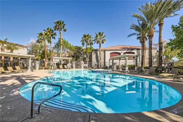 MLS: 2768418 Condo For Sale