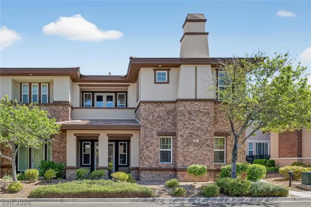 MLS: 2768520 Condo For Sale