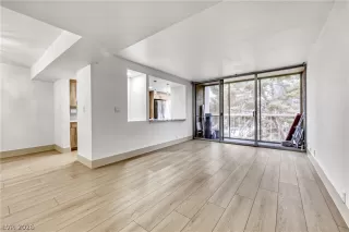 Photo #5: 2768584 Listing