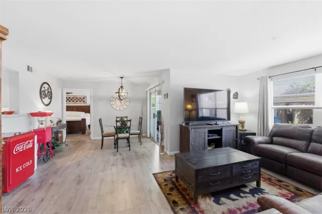 MLS: 2768624 Condo For Sale