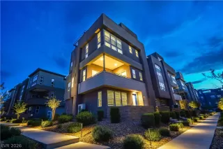 More Details about MLS # 2768651 : 3332 BIRDSEYE MAPLE AVENUE