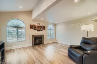 Photo #2: 2768669 Listing