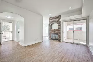 Photo #2: 2768689 Listing