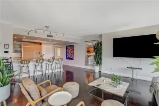 Photo #3: 2768732 Listing