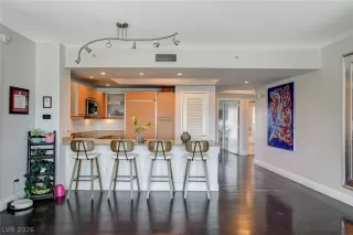 Photo #5: 2768732 Listing