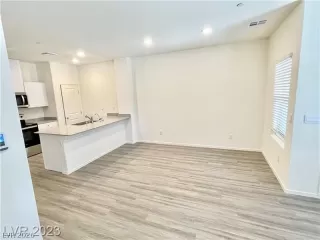 Photo #4: 2768742 Listing 