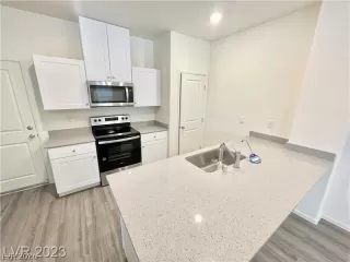 Photo #5: 2768742 Listing 