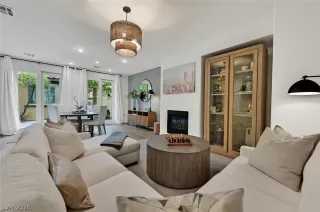 Photo #4: 2768783 Listing