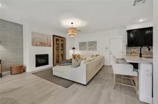 Photo #5: 2768783 Listing