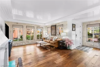 Photo #2: 2768789 Listing