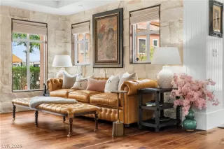 Photo #4: 2768789 Listing