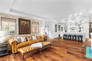 Photo #5: 2768789 Listing