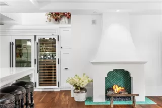 Photo #6: 2768789 Listing