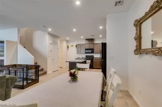 Photo #4: 2768820 Listing 