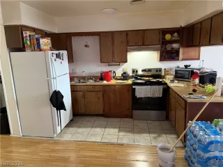 Photo #3: 2768828 Listing 
