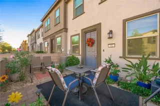 Photo #1: 2768833 Listing 