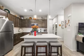 Photo #3: 2768833 Listing 