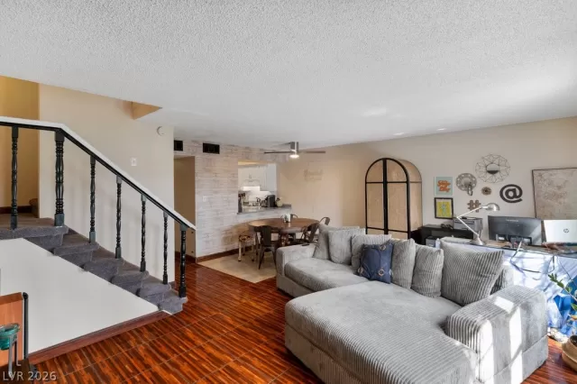 MLS: 2768867 Condo For Sale