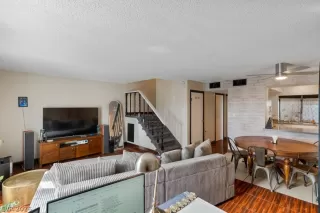 Photo #6: 2768867 Listing