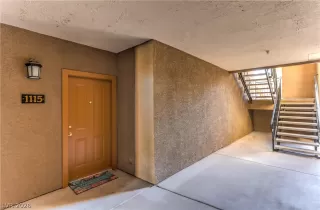 Photo #4: 2768871 Listing