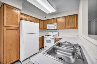 Photo #6: 2768939 Listing