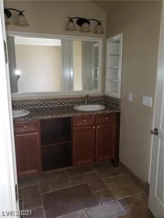 Photo #5: 2768954 Listing 