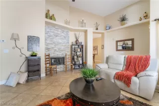 Photo #5: 2768977 Listing 