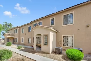 Photo #1: 2768990 Listing