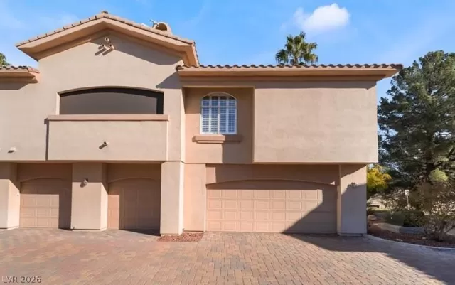 MLS: 2769024 Condo For Sale