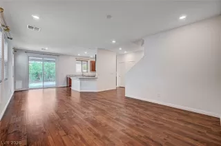 Photo #2: 2769114 Listing