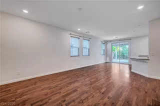 Photo #3: 2769114 Listing