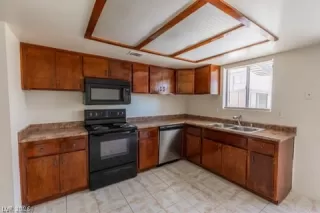 Photo #3: 2769375 Listing 