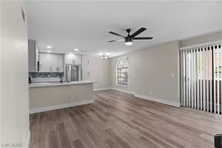 Photo #3: 2769399 Listing 