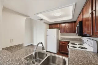 Photo #3: 2769406 Listing 