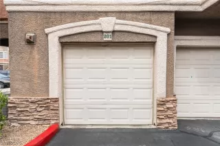 Photo #4: 2769439 Listing 